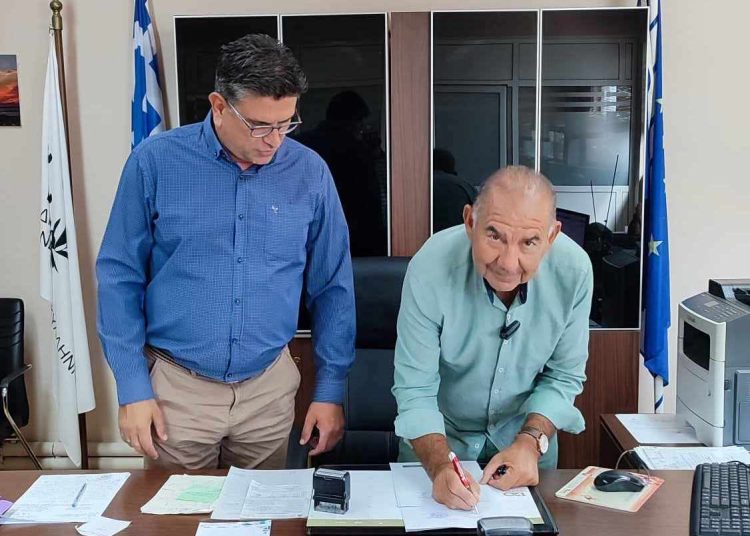 Δήμος Ανδραβίδας-Κυλλήνης: Εκσυγχρονίζονται τα ΚΕΠ-Πέσανε οι υπογραφές