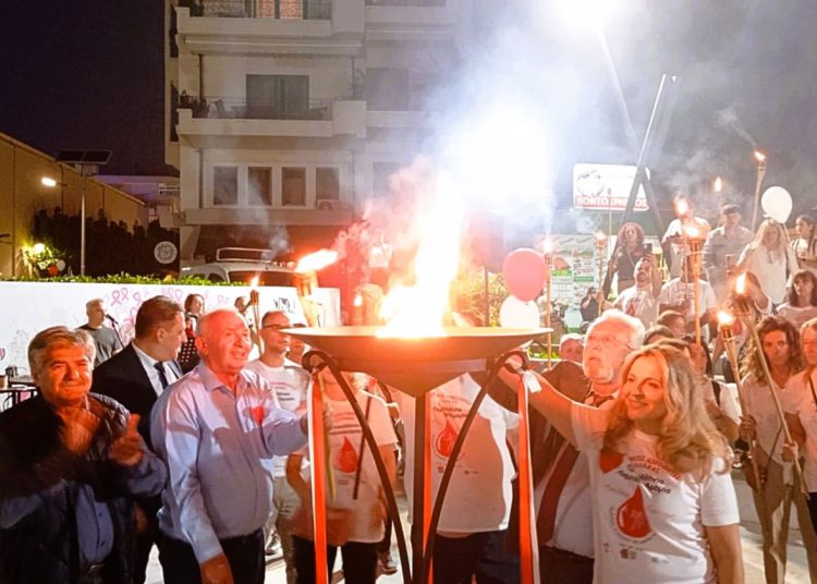 Κατέπληξε μικρούς & μεγάλους η 22η Λαμπαδηδρομία Αμαλιάδας