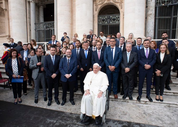 Ηλειακή αντιπροσωπεία δέχθηκε η αυτού Αγιότης ο Πάπας Φραγκίσκος.