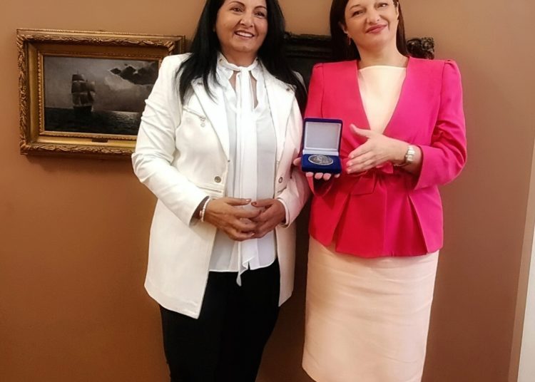 Βραβεύθηκε η Διονυσία Αυγερινοπούλου για την προσφορά της