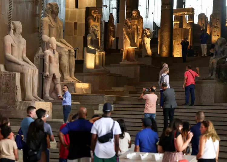 Κάιρο: Άνοιξε το «φαραωνικό» μουσείο της Αιγύπτου – Εντυπωσιάζουν τα χιλιάδες εκθέματα