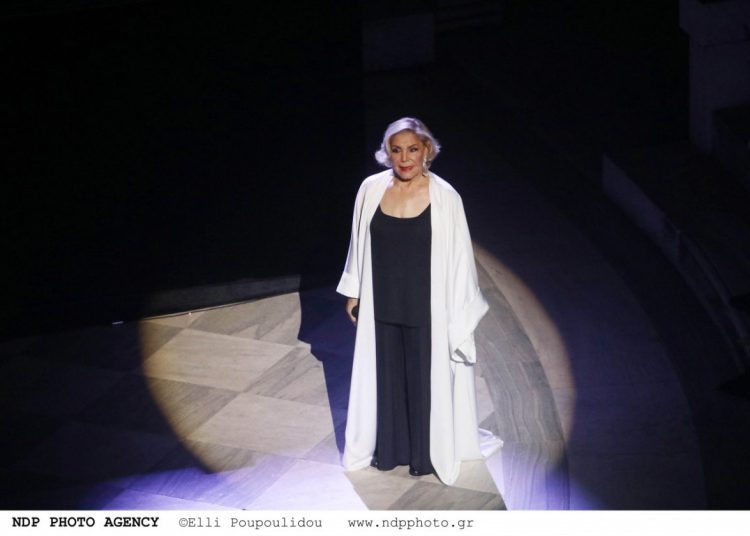 Μαρινέλλα: Αναμένεται άμεσα να βγει από τη ΜΕΘ μετά από τρεις εβδομάδες