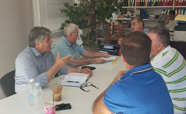 Αμαλιάδα: Σύσκεψη με επόπτη του ΕΛΓΑ για ζημιές και αποζημιώσεις