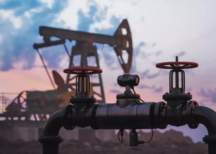 Πετρέλαιο: Iσχυρός ο αντίκτυπος από την κρίση στη Μέση Ανατολή – Ποιες οι προβλέψεις για την συνέχεια