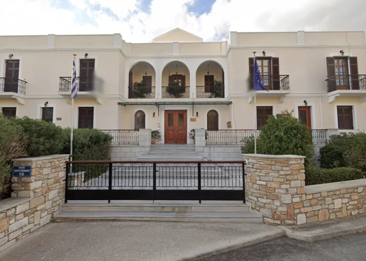 Καθολική Εκκλησία Ελλάδος: Η Επισκοπή Σύρου και νυχτερινά κέντρα της Πάτρας στο επίκεντρο του σκανδάλου με το ξέπλυμα χρήματος