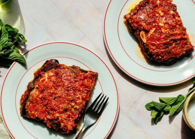 Κοτόπουλο με μελιτζάνες & ντομάτα