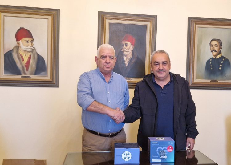 Προσφορά πιεσόμετρων από τον Ιατρικό Σύλλογο Αμαλιάδας στον Δήμο Πηνειού