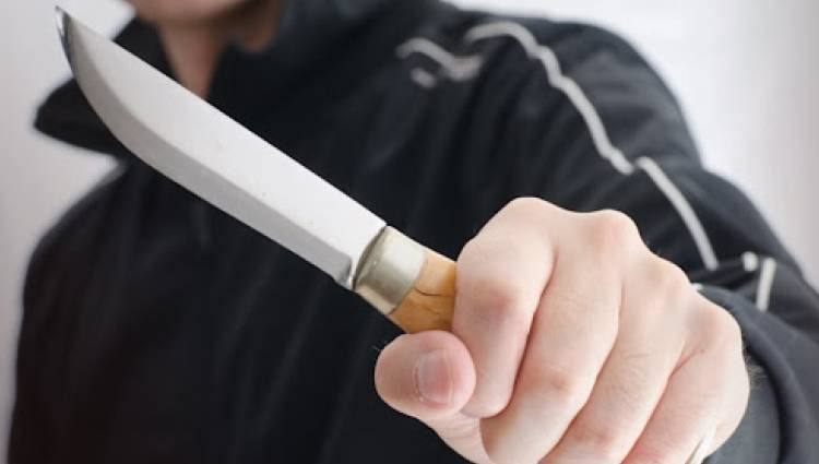 Ζάκυνθος: Ο 14χρονος πήγε να ληστέψει με μαχαίρι συμμαθητές του