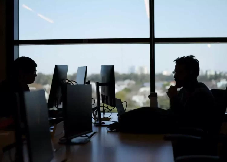 Δημόσιο: Απελευθερώνονται οι αποσπάσεις υπαλλήλων για συνυπηρέτηση μαζί με τους συζύγους τους στην ίδια περιοχή