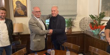 Τον Δήμαρχο Πύργου Στάθη Καννή επισκέφθηκε ο υποψήφιος Πρόεδρος του Επιμελητηρίου Ηλείας Κωνσταντίνος Λεβέντης