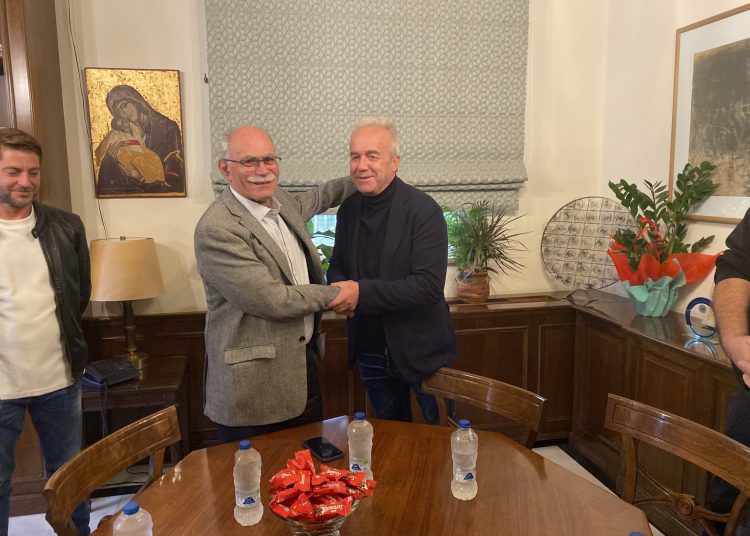 Τον Δήμαρχο Πύργου Στάθη Καννή επισκέφθηκε ο υποψήφιος Πρόεδρος του Επιμελητηρίου Ηλείας Κωνσταντίνος Λεβέντης