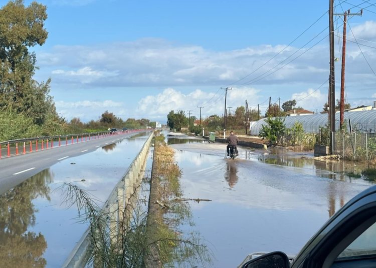 Ανεμοστρόβιλος χτύπησε χωριά του κάμπου Ηλείας