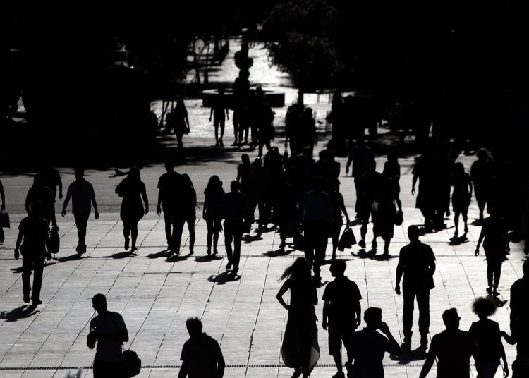 IOBE: Η Περιφέρεια Δ. Ελλάδας έχει μεγάλη υπογεννητικότητα & οικονομική συρρίκνωση