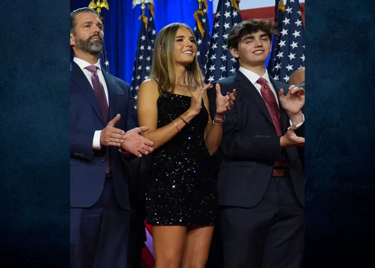 Κάι Τραμπ: Ποια είναι η 17χρονη εγγονή του Ντόναλντ Τραμπ που εντυπωσίασε στη νικητήρια ομιλία του