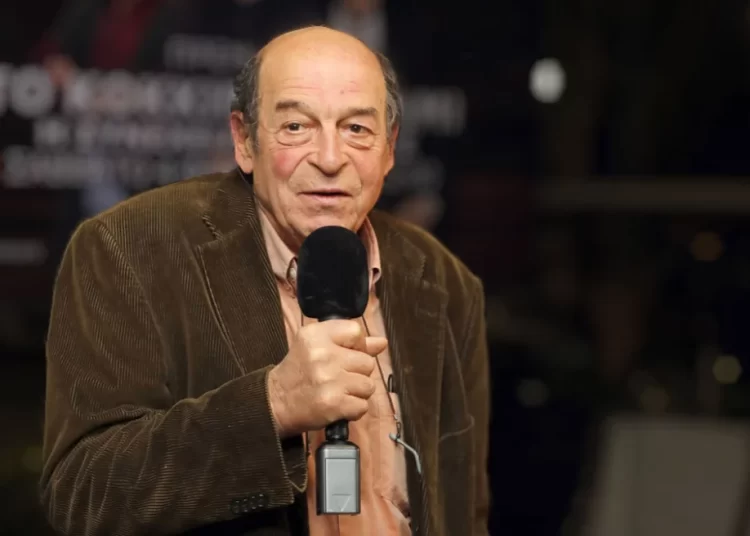 Μανούσος Μανουσάκης: Οι τηλεοπτικές σειρές που έγραψαν ιστορία