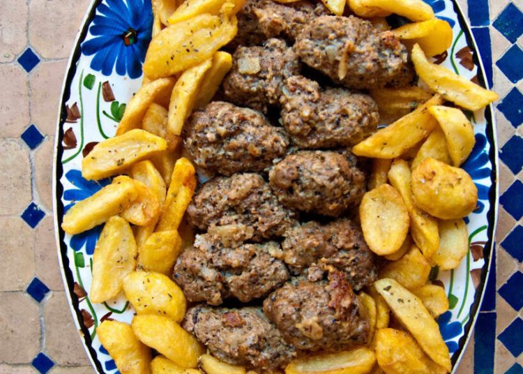 Διάφορες συνταγές για μπιφτέκια & σουτζουκάκια