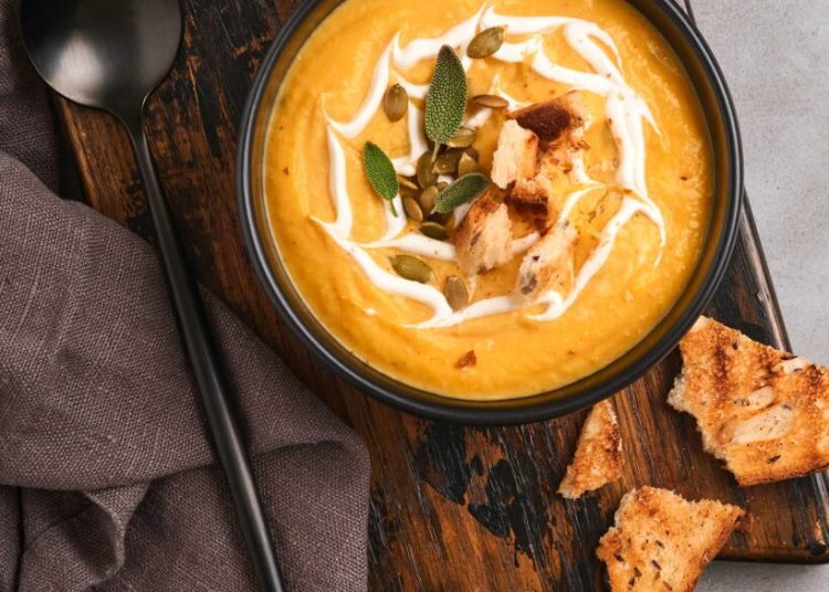 Σούπα λαχανικών με κάρι