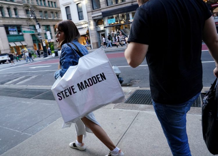 Εταιρείες εγκαταλείπουν την Κίνα για να αποφύγουν δασμούς λόγω Τραμπ