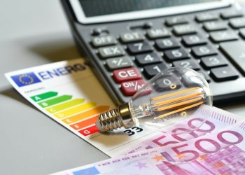 Ενέργεια: Κρυώνει ο καιρός, τραβούν ξανά την ανηφόρα οι τιμές του ρεύματος με άνοδο 72% μέσα σε 48 ώρες