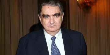 Βαρδής Βαρδινογιάννης: Η περιπέτεια της ζωής ενός πανίσχυρου Έλληνα – Από την Επισκοπή Ρεθύμνου στο Πολεμικό Ναυτικό και τις επιχειρήσεις