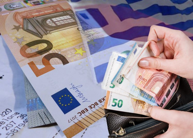 Αυξήσεις στα επιδόματα & στις συντάξεις από το 2025-Τι πρέπει να ξέρετε