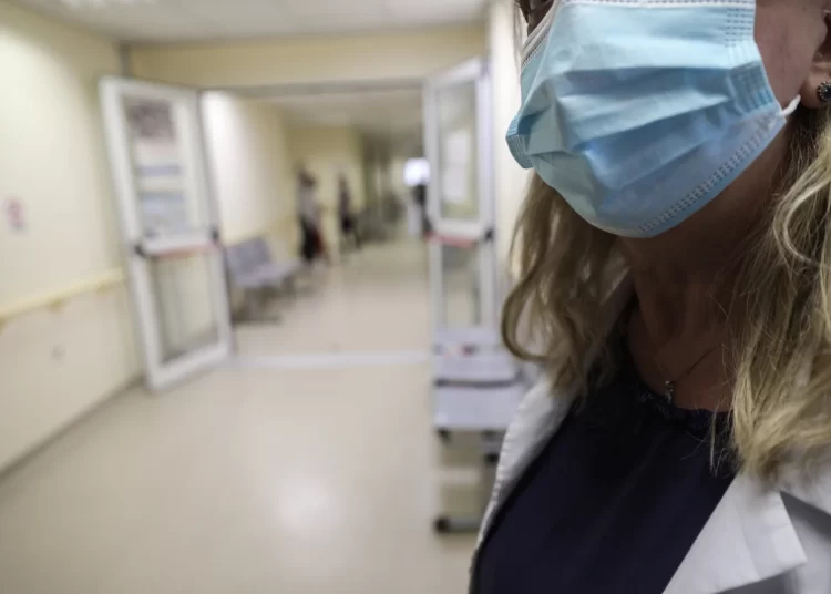 Γρίπη: Σε άνοδο τα κρούσματα – 577 εισαγωγές και 24 θάνατοι από κορονοϊό