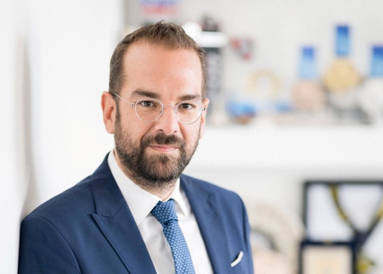 Ν. Φαρμάκης: «Ο νέος χρόνος ας ρίξει περισσότερο φως στον κόσμο μας»