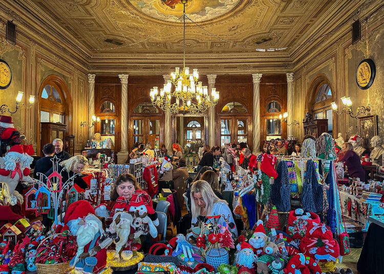 Οι Έλληνες που ζουν πλέον στην Κωνσταντινούπολη είναι λίγοι αλλά “αμέτρητοι”