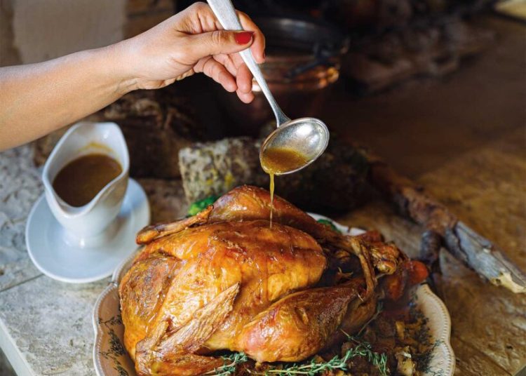 Τα πουλερικά των Χριστουγέννων: 4 γιορτινές συνταγές