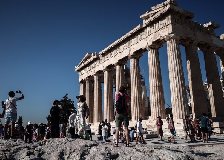 Πολύ καλό 2025 βλέπουν στον ελληνικό τουρισμό οι μεγάλοι tour operators