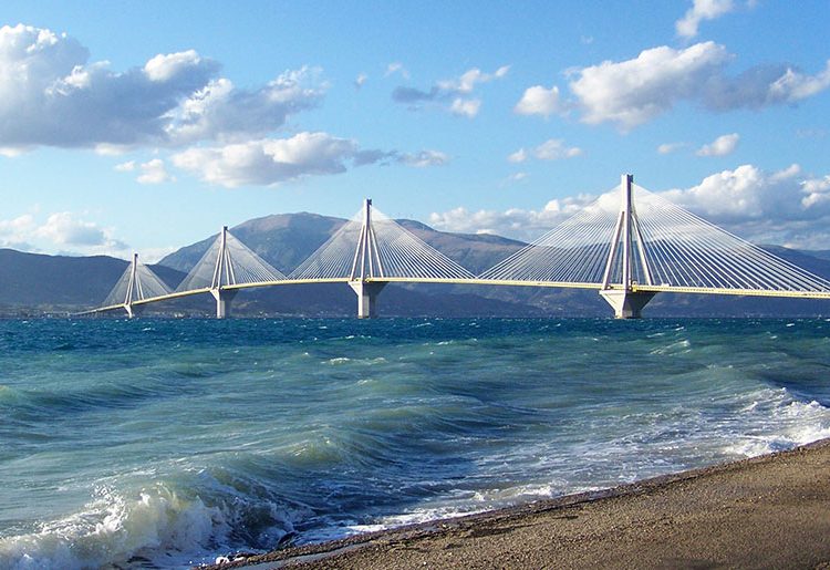 Γέφυρα Ρίου: Την φτιάξαμε για να περνάμε αλλά είναι πανάκριβη-Νέες αυξήσεις