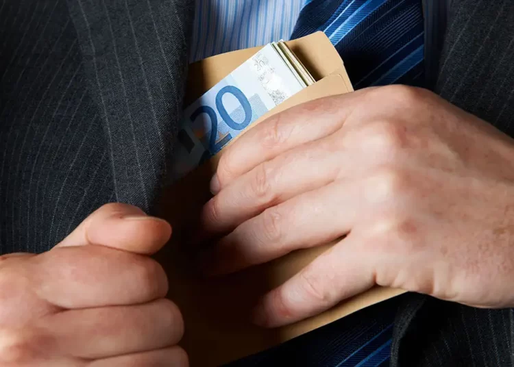 21 συλλήψεις για διαφθορά σε πολεοδομίες στη Βόρεια Ελλάδα – Κατασχέθηκε 1 εκατομμύριο ευρώ