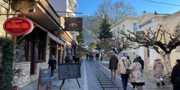 Καλάβρυτα: Top προορισμός για τις γιορτές, δείτε τι υπάρχει ακόμα διαθέσιμο, πόσο θα σας κοστίσει