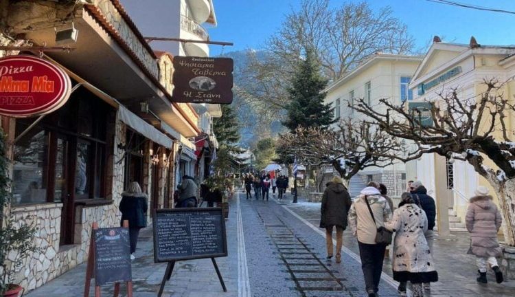 Καλάβρυτα: Top προορισμός για τις γιορτές, δείτε τι υπάρχει ακόμα διαθέσιμο, πόσο θα σας κοστίσει