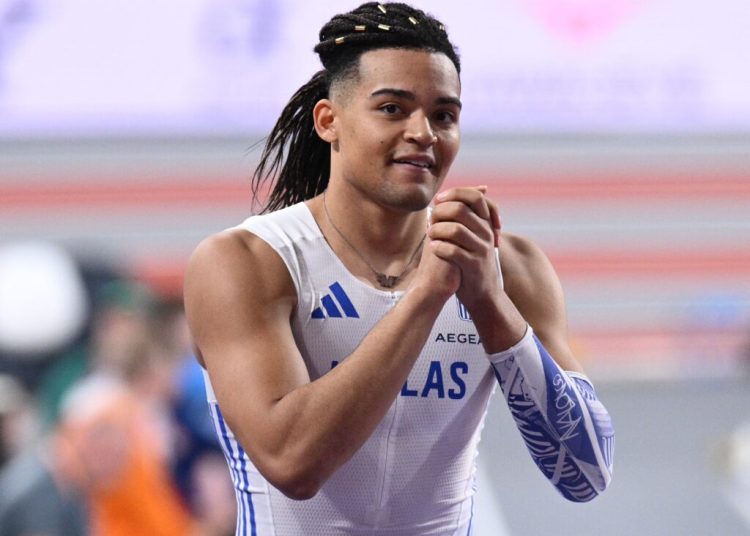 Εμμανουήλ Καραλής:H αγάπη για Χατζή-Μαρινέλλα, το σόι στην Ουγκάντα και τα δάκρυα του πατέρα του