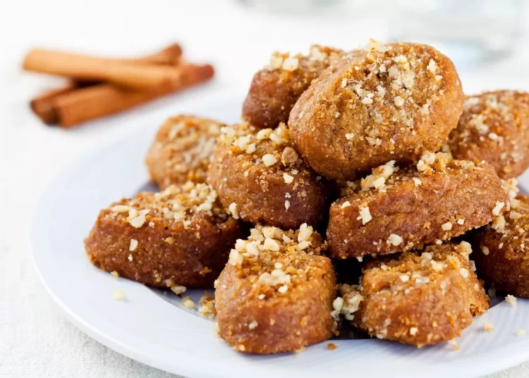 Η επιστήμη πίσω από τα τέλεια μελομακάρονα