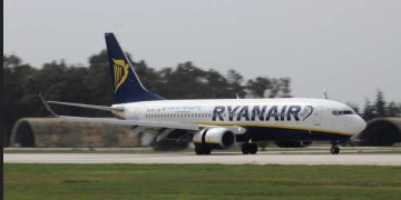 ΕΠΙΣΤΡΕΦΕΙ Η RYANAIR ΣΤΟΝ ΑΡΑΞΟ – Με πτήσεις για Μιλάνο και Λονδίνο…