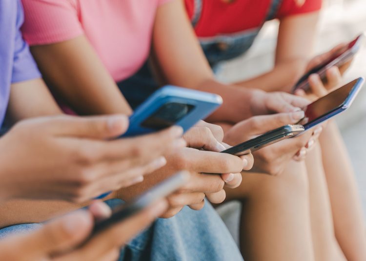 Parco.gov.gr: Πως λειτουργεί η εφαρμογή γονικού ελέγχου στα social media