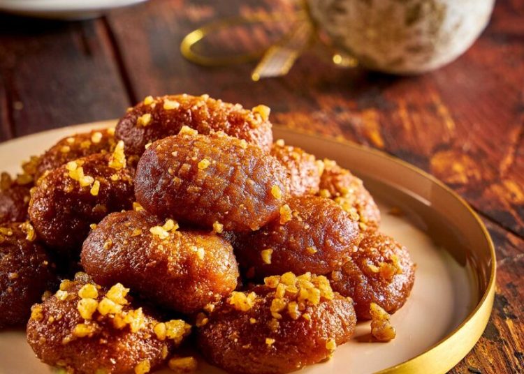 Συνταγές για μελομακάρονα & κουραμπιέδες vegan, χωρίς ζάχαρη ή γλουτένη