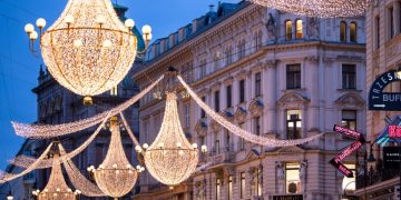 Πού θα ταξιδέψουν φέτος οι Έλληνες Χριστούγεννα και Πρωτοχρονιά