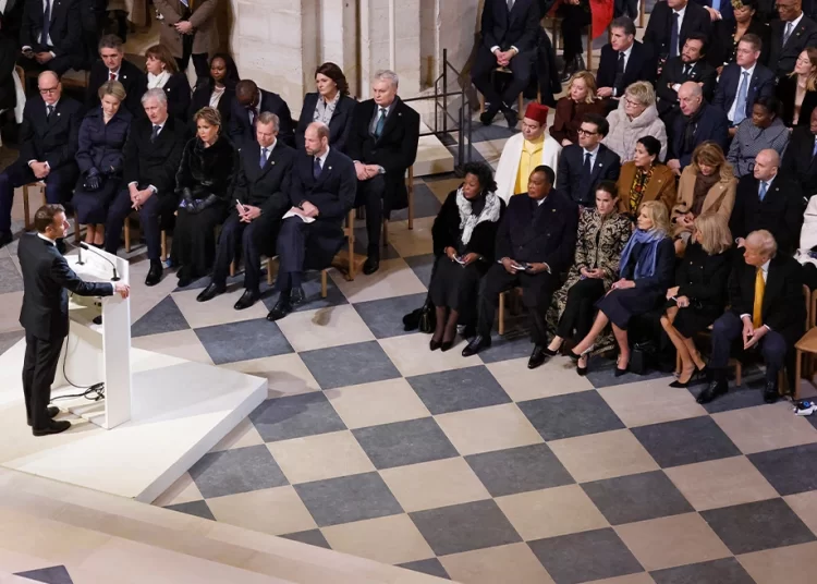 Στα εγκαίνια της Παναγίας των Παρισίων η Κατερίνα Σακελλαροπούλου με τον σύντροφό της – Δείτε φωτογραφία