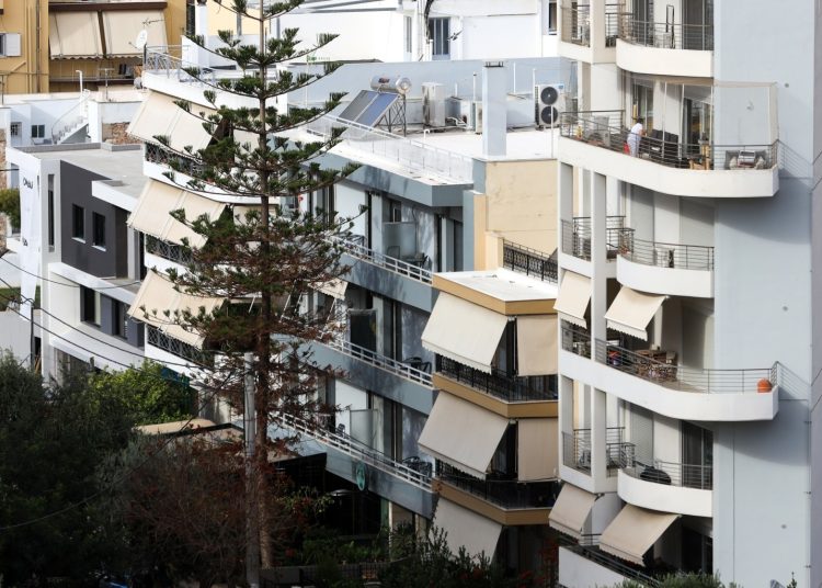 Τελειώνει η προθεσμία για τα ασανσέρ – Αγωνία για παράταση από τους ενοίκους πολυκατοικιών