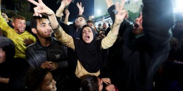 Εκεχειρία στη Γάζα: Πανηγυρισμοί από Παλαιστίνιους