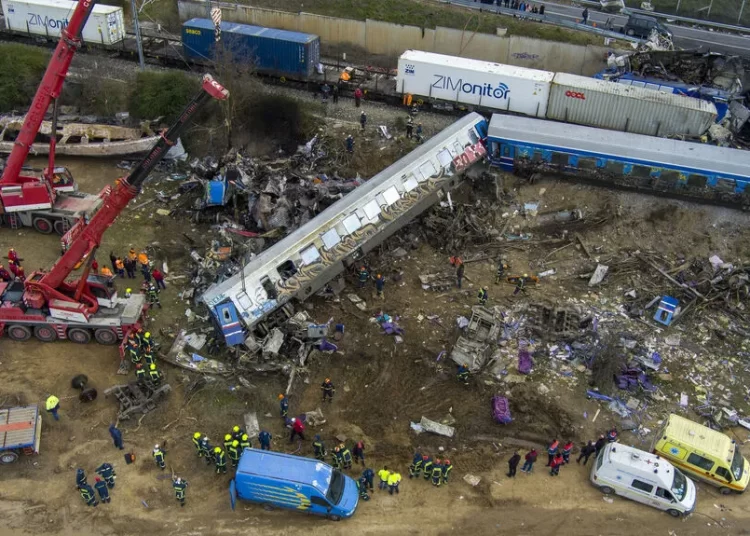 Απευκταία, αδιανόητα Τεμπών