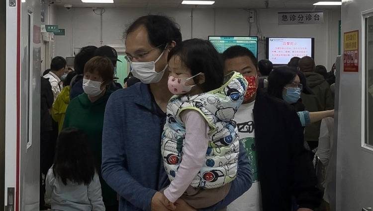 Μυστηριώδης ασθένεια που εξελίσσεται στην Κίνα- Γεμάτα τα νοσοκομεία με παιδιά