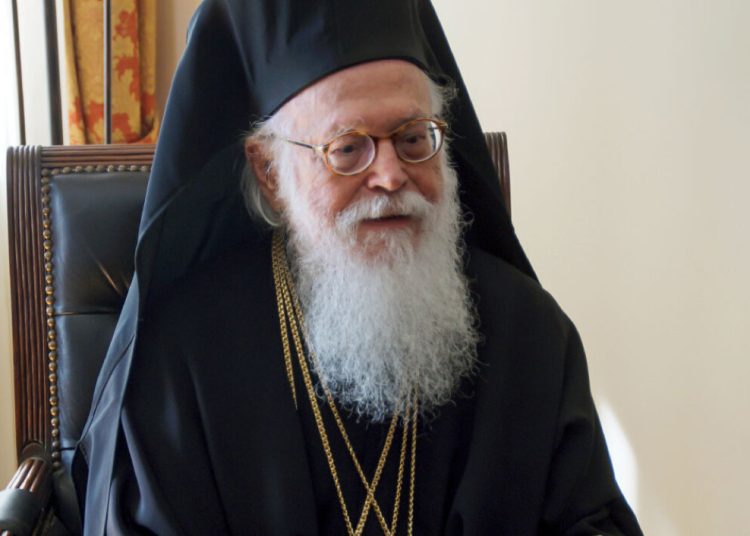 Αρχιεπίσκοπος Αλβανίας Αναστάσιος: Νοσηλεύεται σε κρίσιμη κατάσταση