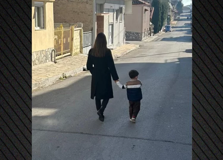 Η Έφη Αχτσιόγλου πέρασε τις γιορτές σε νοσοκομείο του εξωτερικού – Τι συνέβη