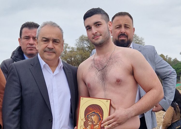 Δήμος Πηνειού: Καθαγιασμός των υδάτων & κατάδυση Τίμιου Σταυρού σε Μπούκα & Γλύφα