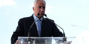 Πύργος: Ο Μ. Βορίδης στην κοπή πρωτοχρονιάτικης πίτας τοπικής οργάνωσης Ν.Δ.