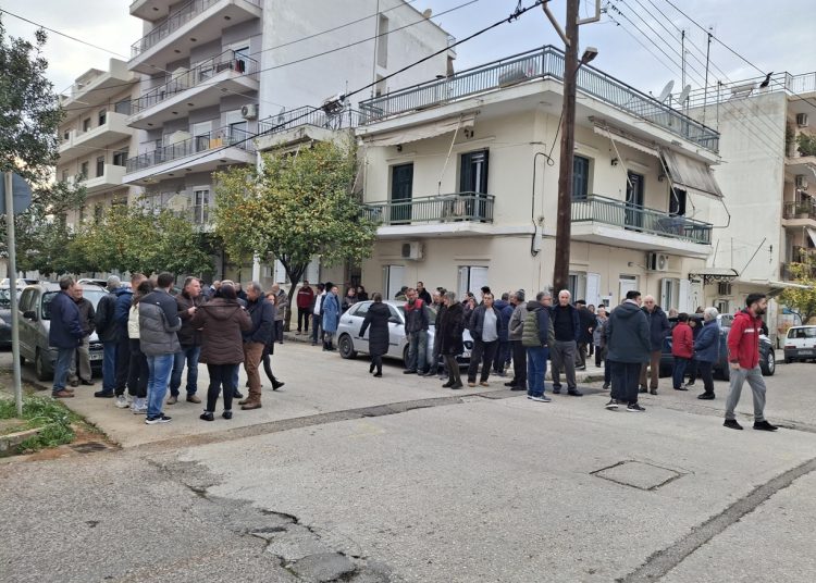 ΠΥΡΓΟΣ: Ξεσηκωμός στο Λάπατο από την τοποθέτηση κεραίας κινητής τηλεφωνίας